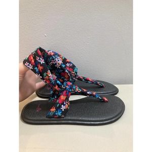 Sanuk womens yoga mat sling Sandals floral print like new size 4-5